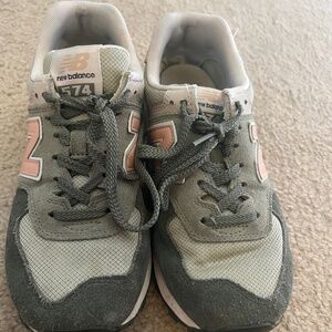 New Balance  Wmns 574 'Black Spruce Silver Pine